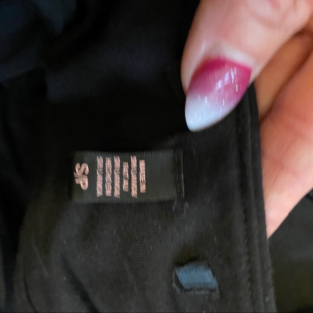 SOLD Victoria’s Secret Black Halter Top - Picture 6 of 8